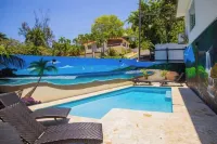 Les Guest House Apartment with Jacuzzi and Pool - Swimmingpools
