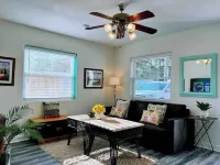 Beautiful 1 bedroom/free parking/pet friendly