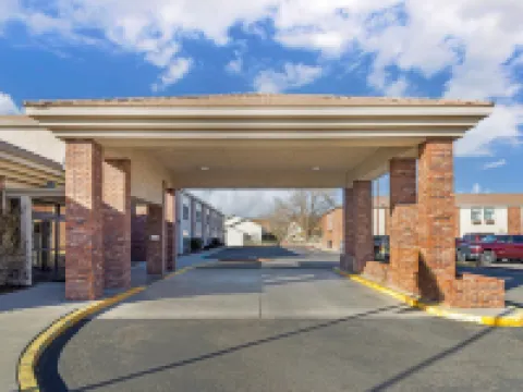 Comfort Inn & Suites Near Fallon Naval Air Station Hoteles en Fallon