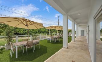 Anchors Hotel