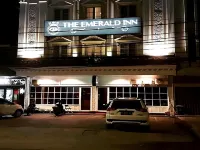 EMERALD CAFFE PALEMBANG Hotel dekat Grand JM Square