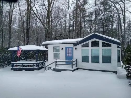 Enjoy River Front Living in Linville Land Harbor.Waterfront Views,Modern Cottage