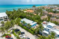 Steps to Juno Beach with Private Patio - Stylish Coastal Haven Hotels in Juno Beach