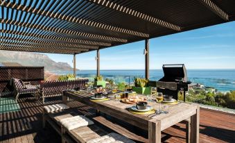 Sea View 3bed Apt w Pool Near Beaches Glen Sunsets