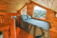 Stunning Cabin w/ Huge Deck & Amazing River Valley Views - WIFI 리오 블랑코 카운티 호텔