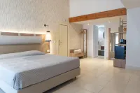 Achilleas Beach Hotel - parking