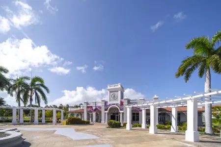 Resonance Musique Varadero Отели рядом с достопримечательностью «Cueva de Ambrosio»