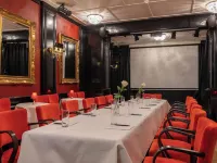 Apollofirst Boutique Hotel Hotels near Amstelveenseweg Station