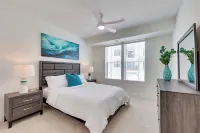 Modern Downtown Apt w/ Balcony in Wake Forest! - Wifi