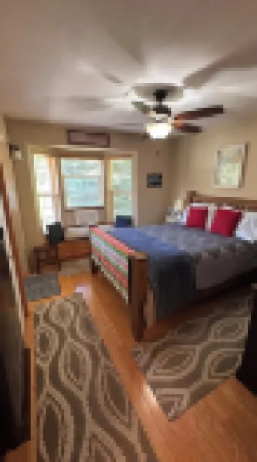 Hayden Hideaway ❤️ Quiet, Comfortable and Private. Close to everything!