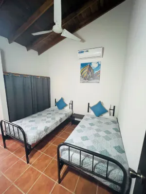 Come and Relax in this Quiet Space and  Enjoying Sunsets by the Pool! Hotel a Santa Clara