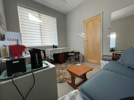 Near junction 6 M25, Gatwick Airport M23, London zone 6, next to Caterham School