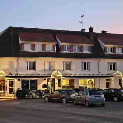 Auberge de la Marine Hotel Exterior