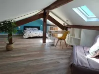 Spacious attic duplex Hôtels à proximité de la Gare de St Germain En Laye Bel Air Fourqueux