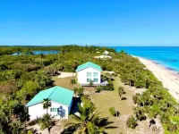 2 Beachfront Houses for Groups Hotel a 