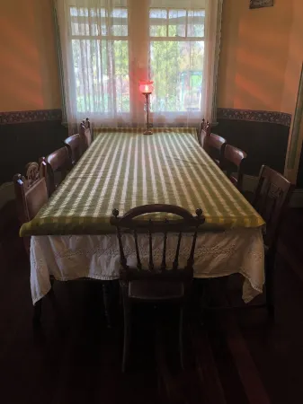 Cosy and comfortable riverside homestead in Bridgetown - sleeps up to 14 guests. Отели в г. Бриджтаун