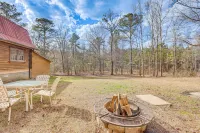 Cropwell Cabin w/ Fire Pit, Near Logan Martin Lake - 3-Star