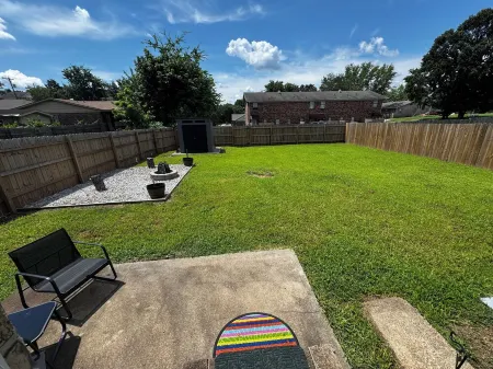 Cozy & Clean Batesville Stay Near Lyon College, Hospital, and Community Center