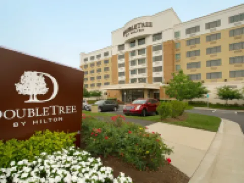 DoubleTree by Hilton Dulles Airport - Sterling Hotels in Sterling