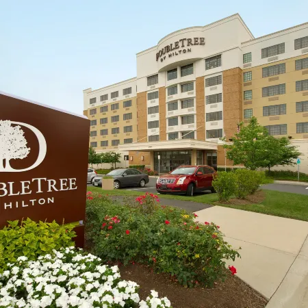 DoubleTree by Hilton Dulles Airport - Sterling