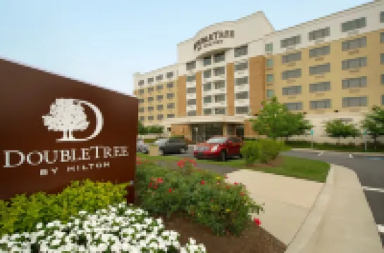 DoubleTree by Hilton Dulles Airport - Sterling Hotels in Sterling