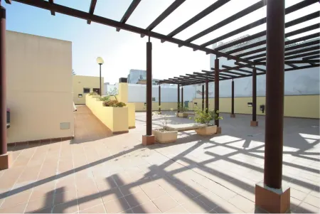 APARTMENT WITH A/C IN THE CENTER OF SANLUCAR DE BARRAMEDA. SILENT STREET.