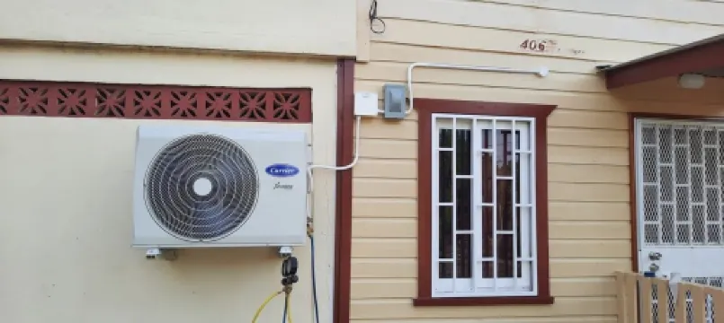 MATUK&ROSE, Cozy , 1  Bedroom , 1 BathroomUnit , complete with AC,WiFi,smart TV