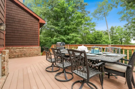 Rickenbacker Ridge sleeps 13 w/ heated pool+hot tub+firepit+game room !