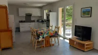 Villa in the Luberon region, pets welcome.