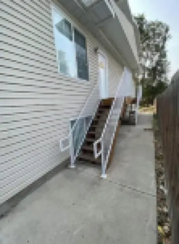 Mountain Lounge…TV, Wifi, Parking, + More!