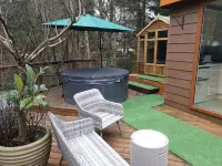 Relaxing couples getaway with hot tub Hotels in Congleton