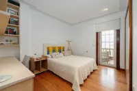 Second floor of house with enclosed property in Baiona. Hotels in Baiona