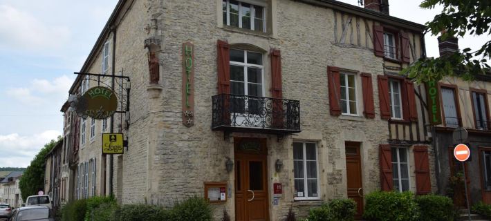 Logis le Saint Nicolas Hotels in Aube