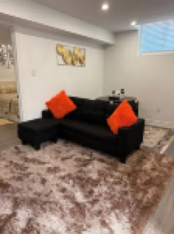 Dream Home, Cosy, nice, quiet environment, best getaway location for your trip.