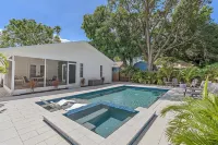 The Blessing House - Htd Pool & Spa, Close to Beaches