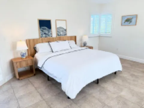 Nautical Bimini Bay Villa with Starlink