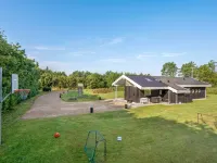 "Sviðandi" - 1.5km from the Sea