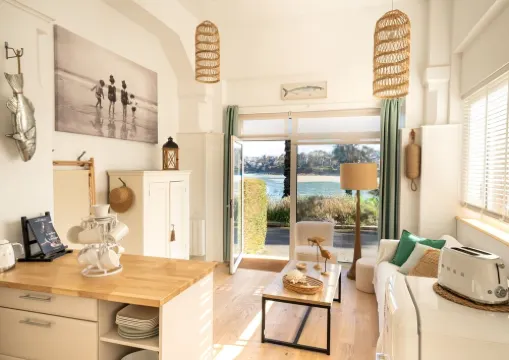 Vue mer Exceptionnelle. Accès Direct à la Plage et au Sentier des Douaniers