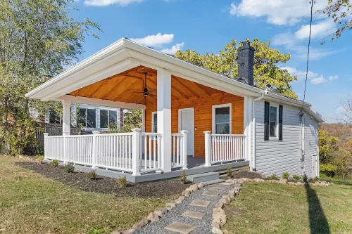 Mountain View Bungalow in Front Royal