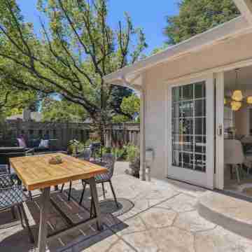 Luxury Oasis Steps from Palo Alto and Stanford, Chef's Kitchen, Workspaces, Gym Hotel Exterior