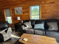 country cozy house on top of the world! stunning lake and mountain views Hotels in Derby