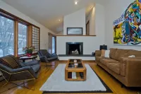 Luxury Retreat inAmherst Hotels in Amherst