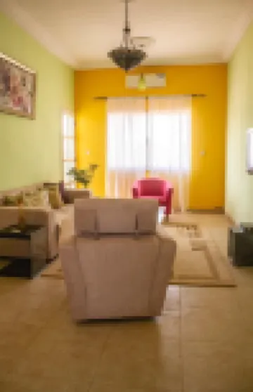 Kerr Ayo's One bedroom apartment, 5 Minutes away from Senegambia beach.