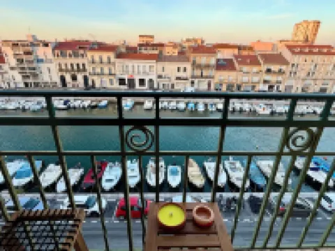 Valmons - Auprès du quai