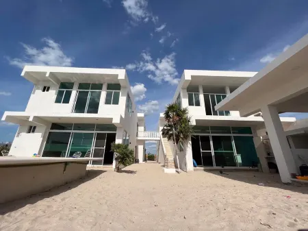 Villas 50m (2min) from the Beach in San Benito, YUC-MX