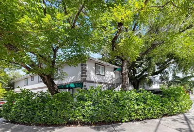 MIAMI CENTRAL, PARKING, NEAR WYNWOOD & BEACHES.  VACATION HOME, THE MANATEE COVE Hotels in Mimo