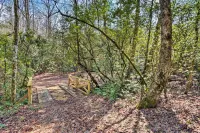 Secluded 'Lavinder Laurel Leaf Cottage' Near Creek - 3-Star