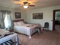 Quiet Country Ranch/Hunters Welcome/Peaceful ranch home with plenty of room