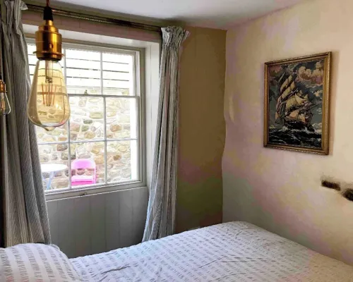 Lovely beachfront Apartment with private courtyard Hotels in Saint Leonards