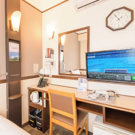 Toyoko Inn Hon-atsugi-eki Minami-guchi